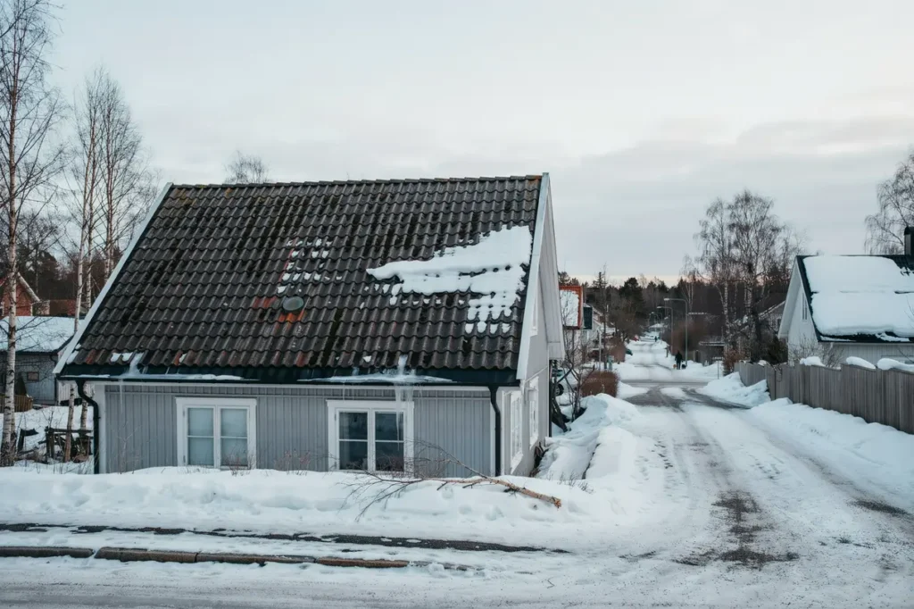 taksn som riskfaktor s vet du n r sn skottning och sn r jning blir n dv ndig